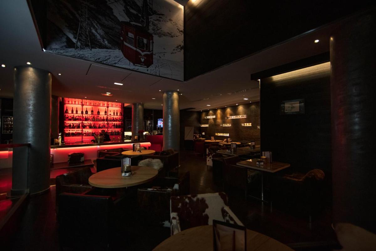 Avenue Lodge Hotel & Spa