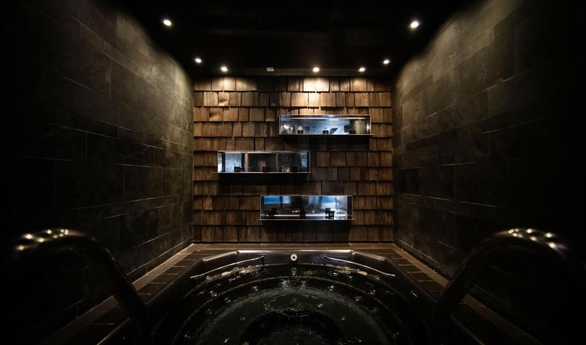 Avenue Lodge Hotel & Spa