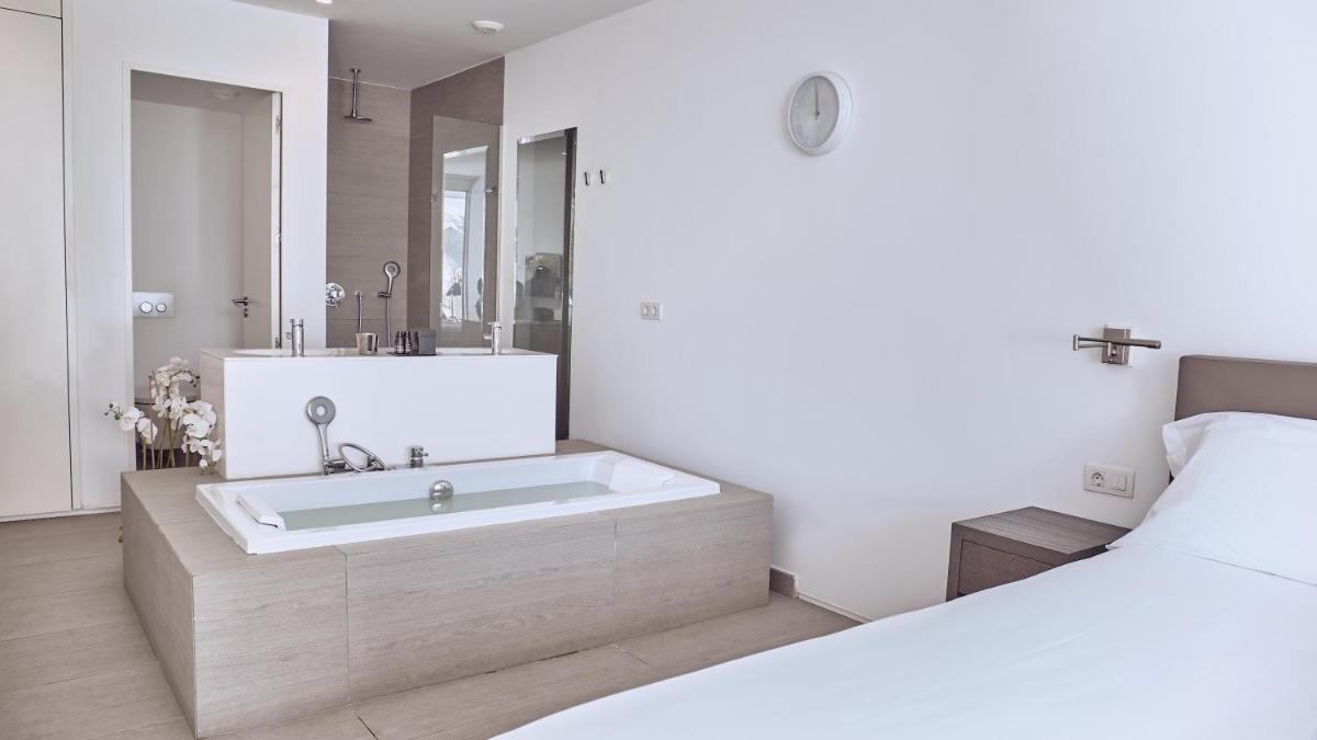 Domes Baobab Suites