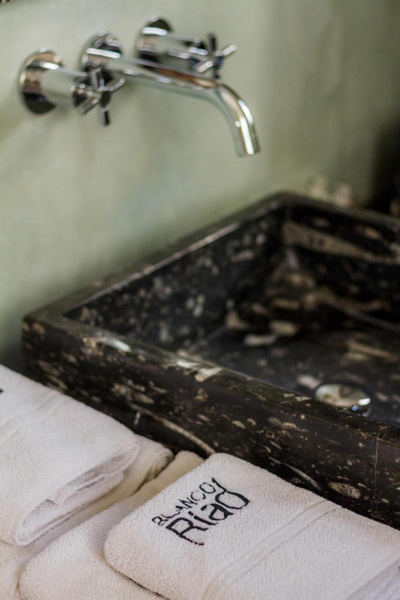 Hotel Blanco Riad