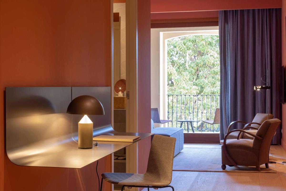 Calatrava Hotel, Mediterranean Sea House