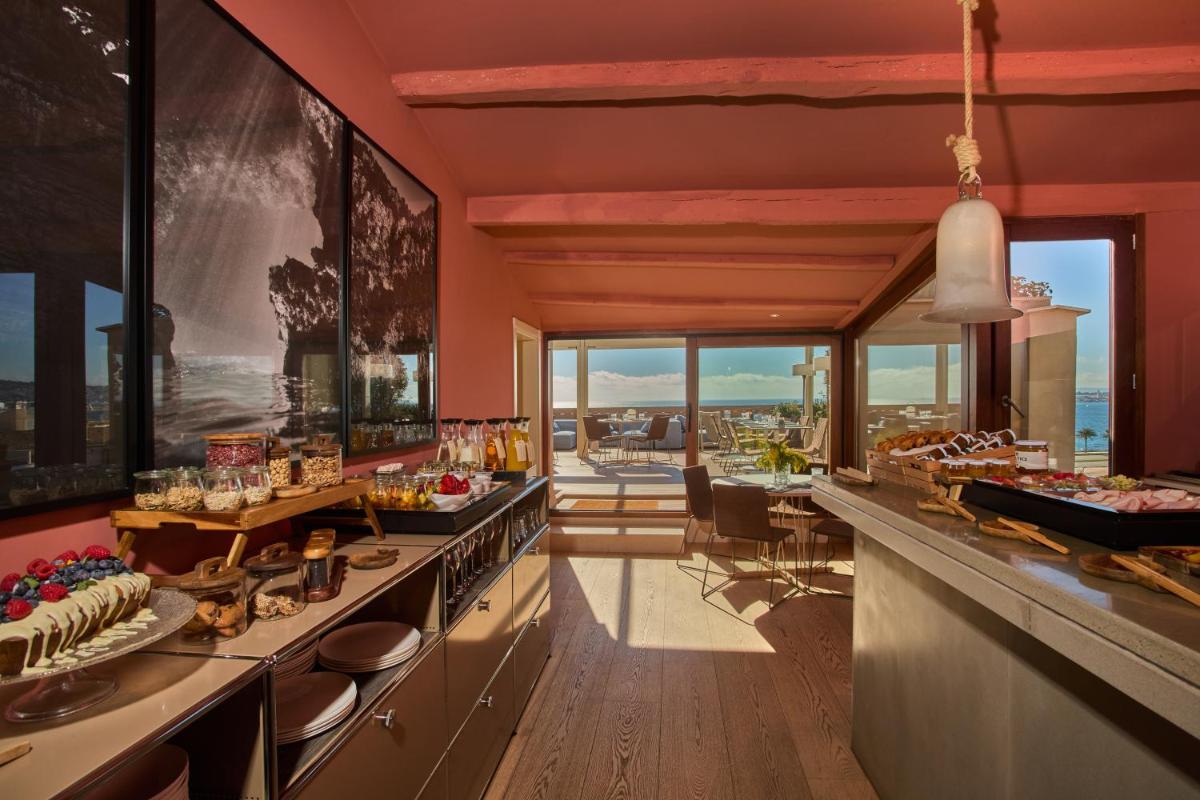 Calatrava Hotel, Mediterranean Sea House