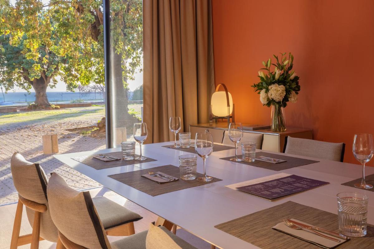Calatrava Hotel, Mediterranean Sea House
