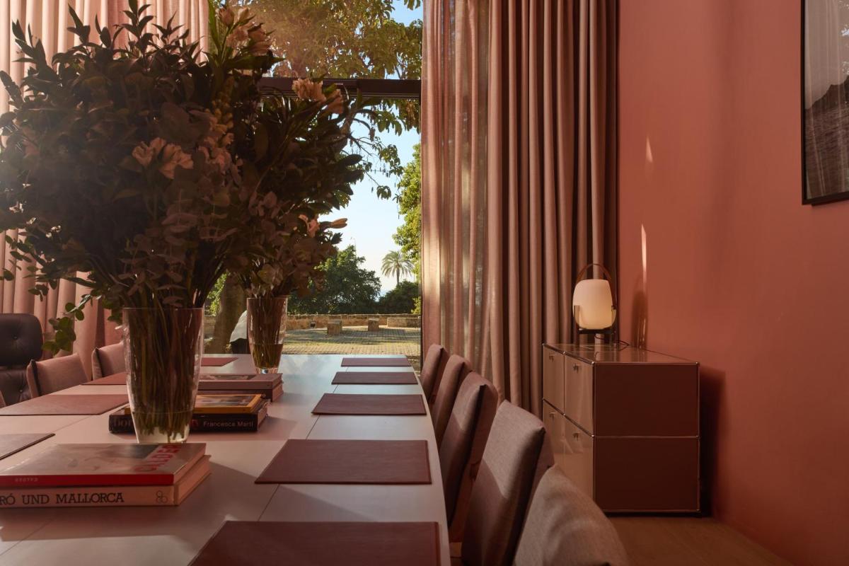 Calatrava Hotel, Mediterranean Sea House