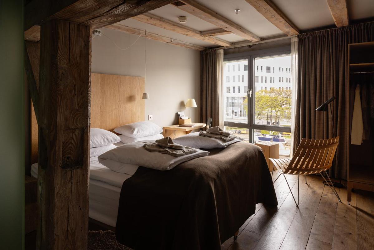 Hotel Brosundet
