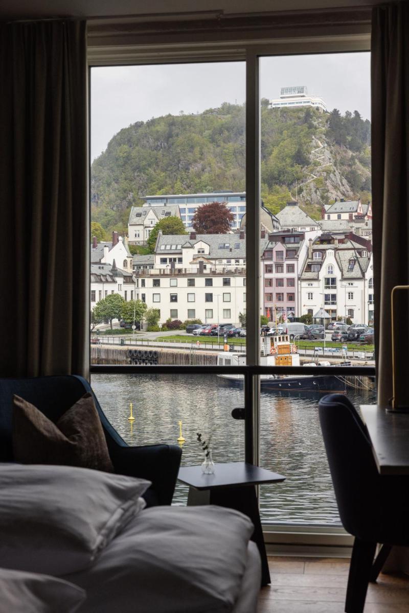 Hotel Brosundet