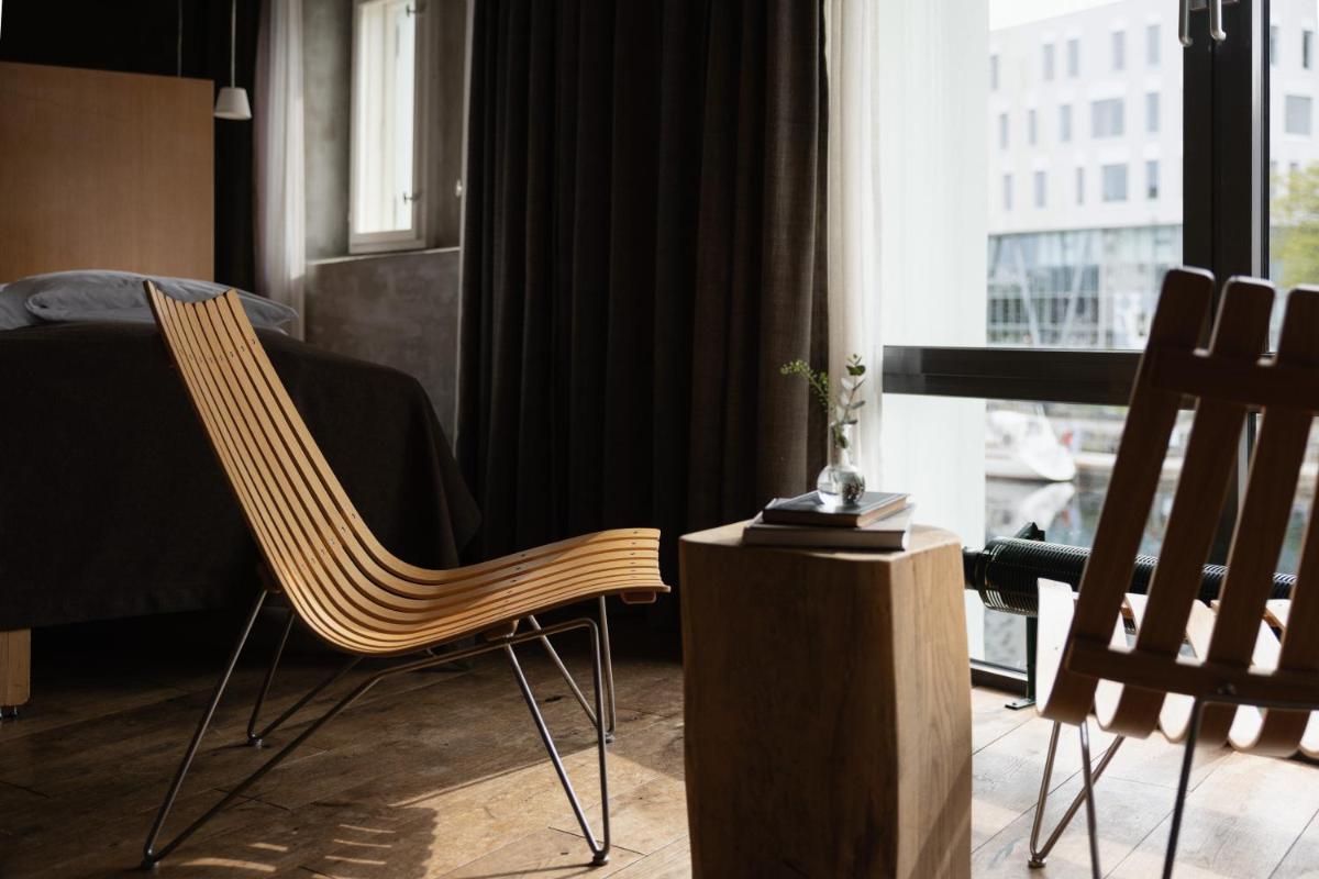 Hotel Brosundet