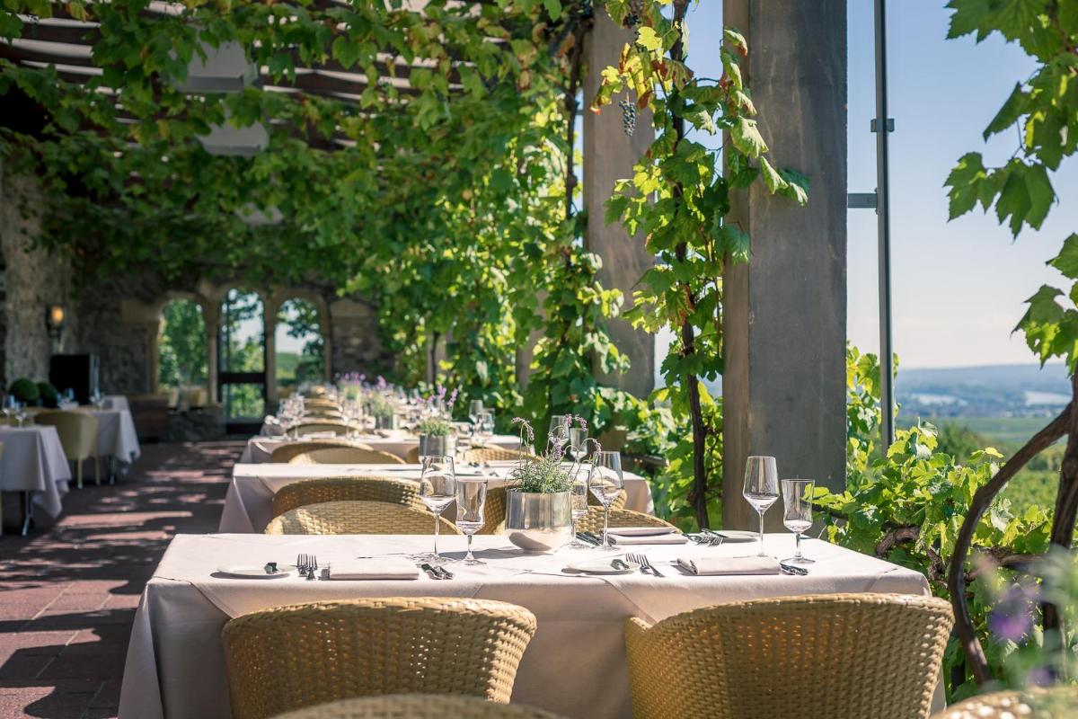 Relais & Châteaux Hotel Burg Schwarzenstein