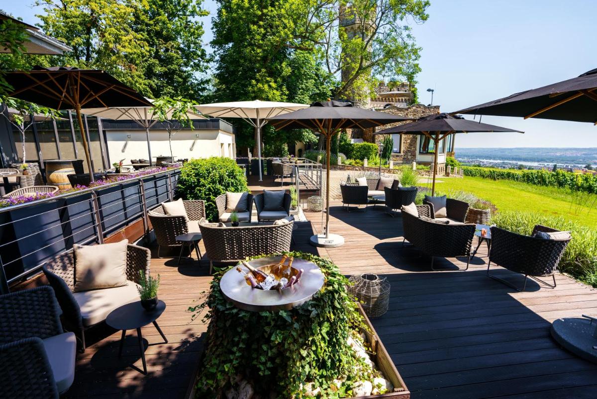 Relais & Châteaux Hotel Burg Schwarzenstein