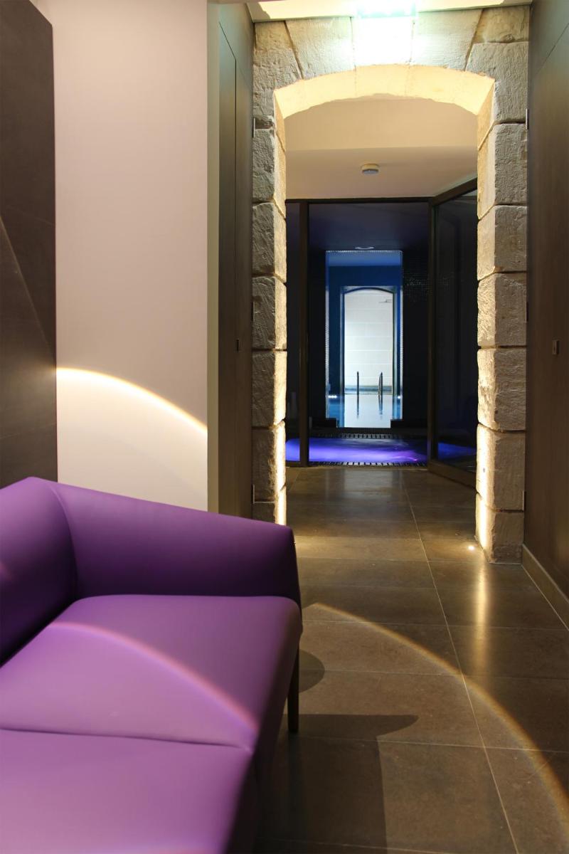 Hotel C2
