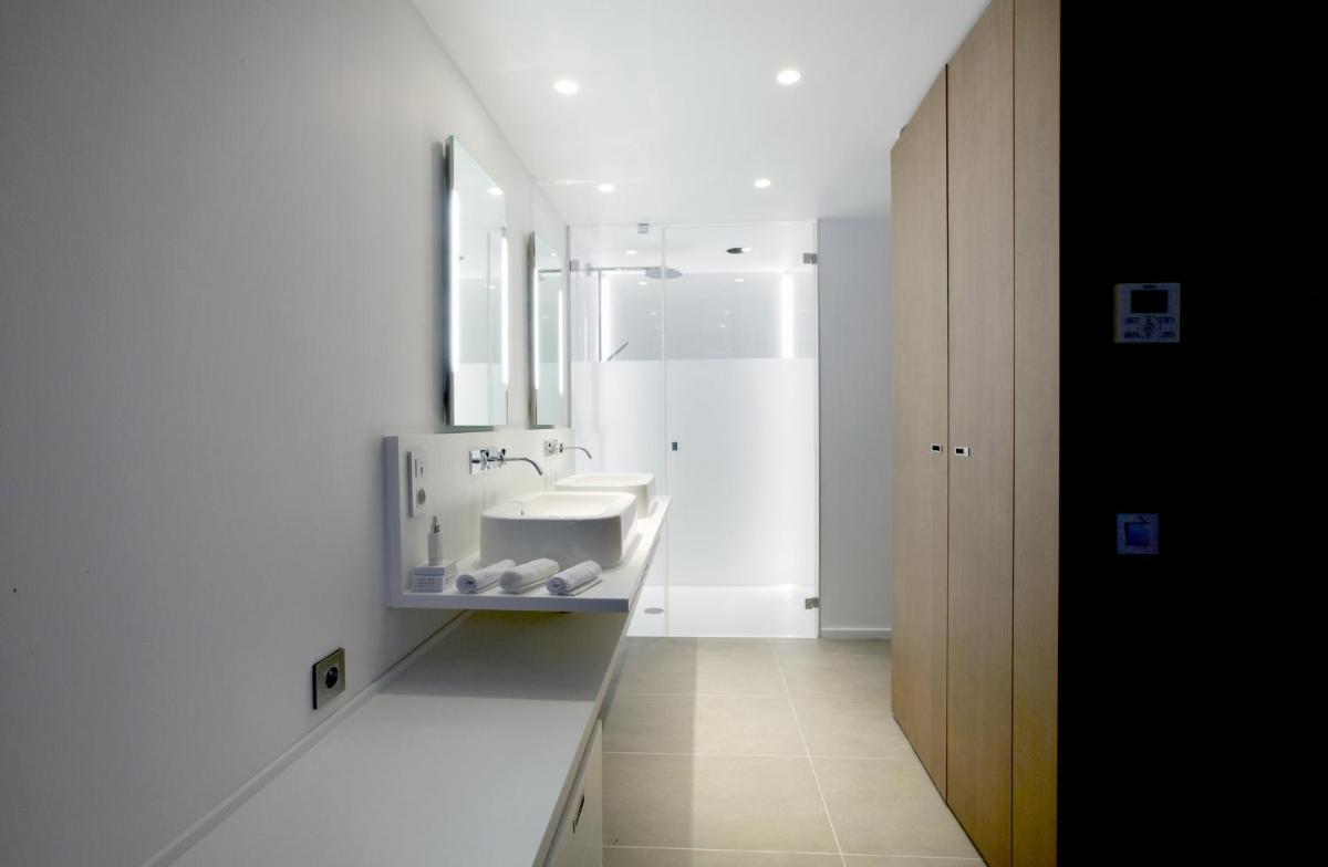 Hotel C2