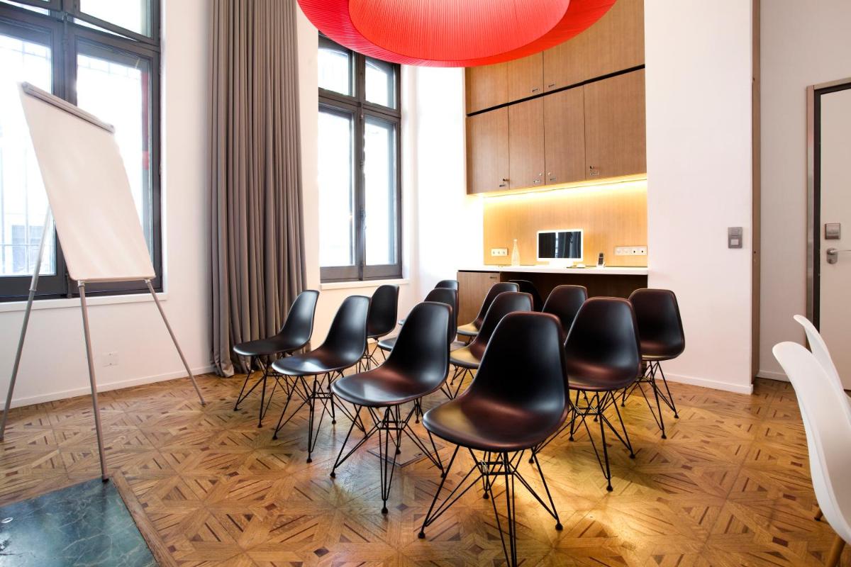 Hotel C2