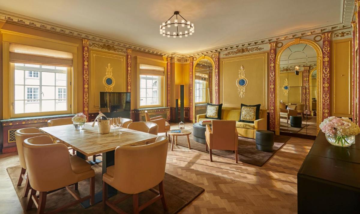 Hotel Cafe Royal
