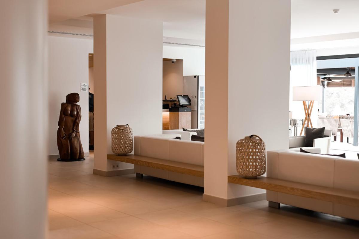 Hotel Cala Saona & Spa