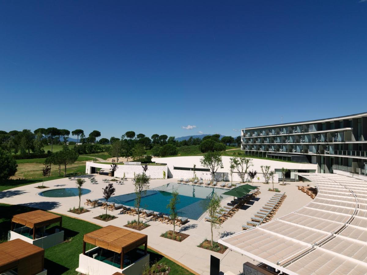 Hotel Camiral - The Leading Hotels of the World