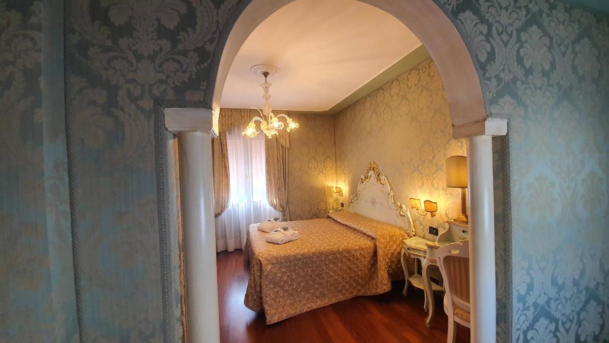 Hotel Carlton On The Grand Canal