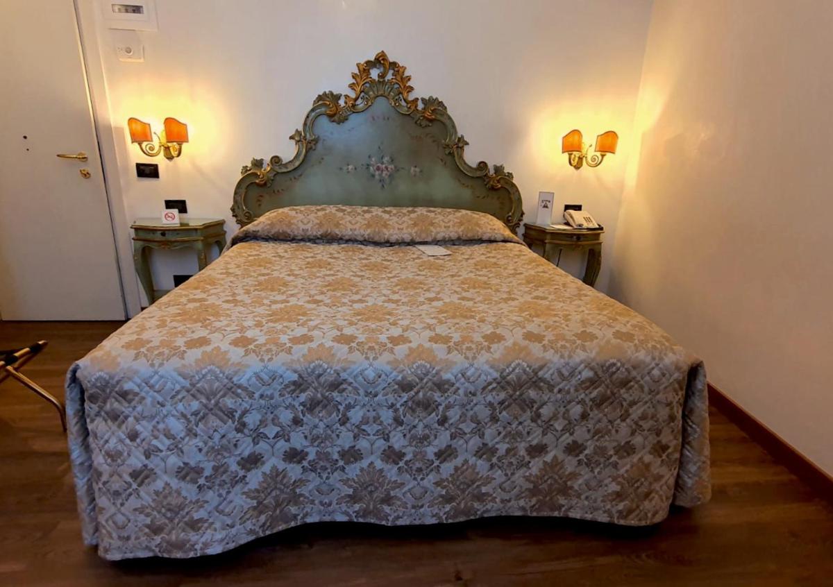 Hotel Carlton On The Grand Canal