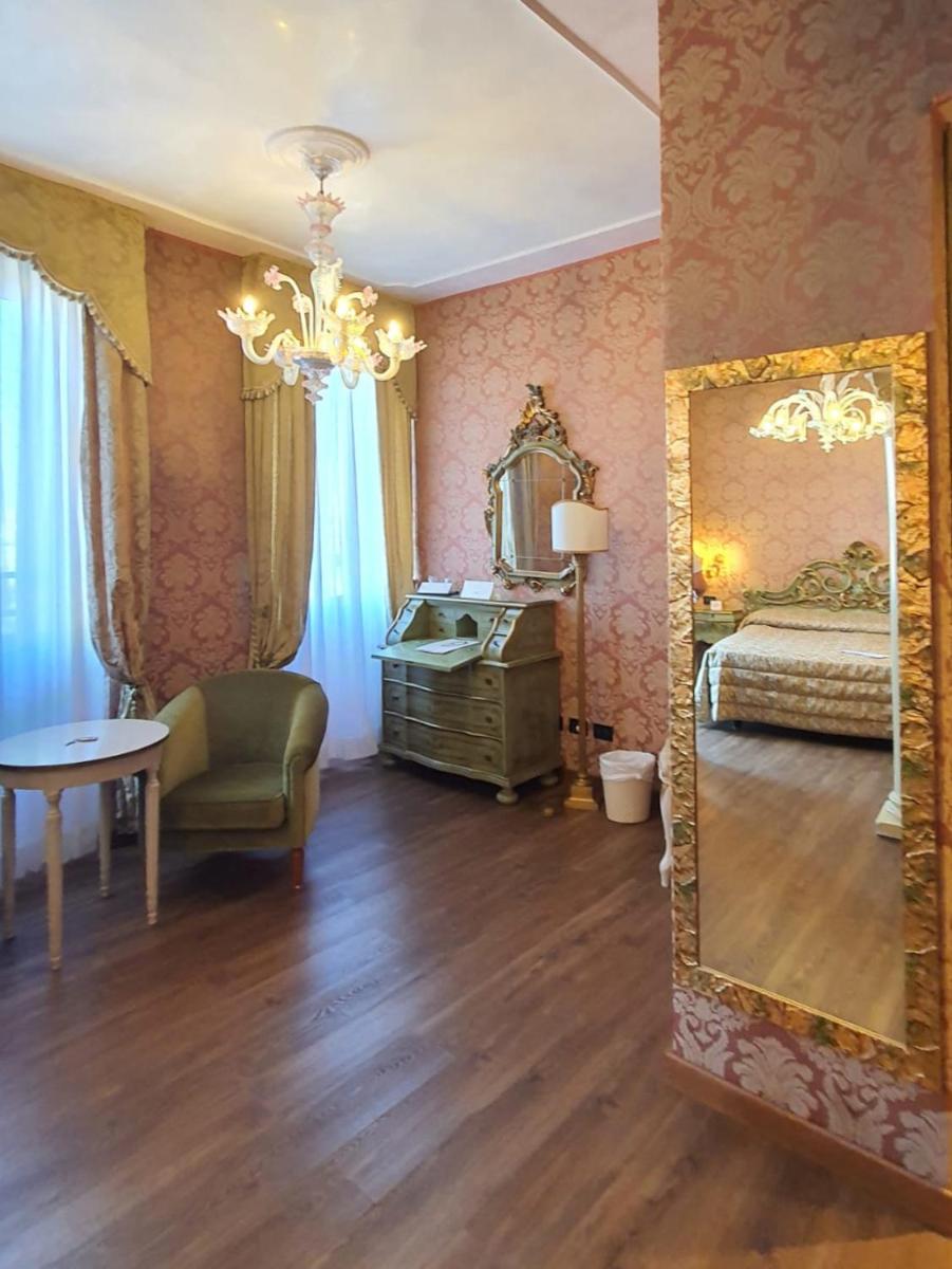 Hotel Carlton On The Grand Canal