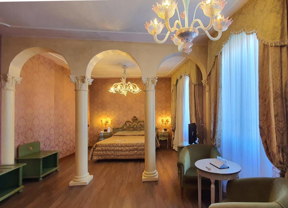Hotel Carlton On The Grand Canal
