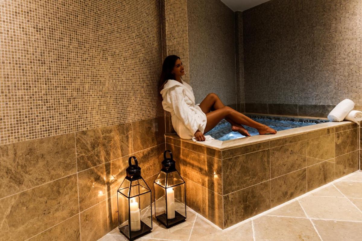 Boutique Hotel Casa del Mare-Pietra