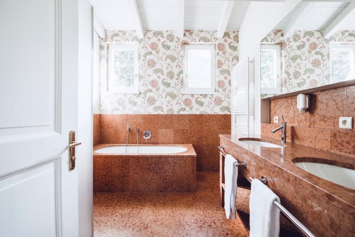 Relais & Chateaux Hotel Castel Fragsburg