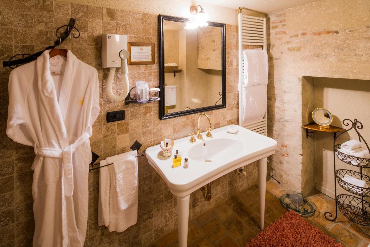 Hotel Castello Di Sinio