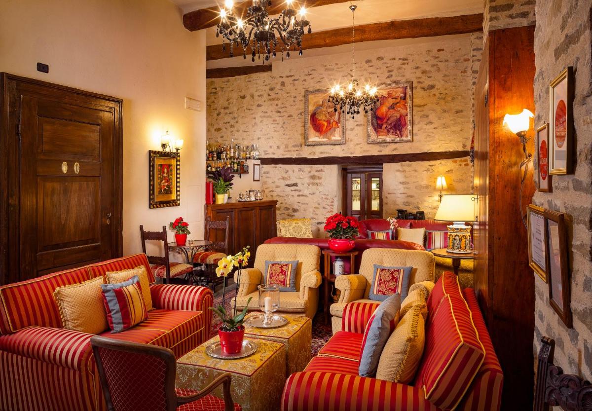 Hotel Castello Di Sinio