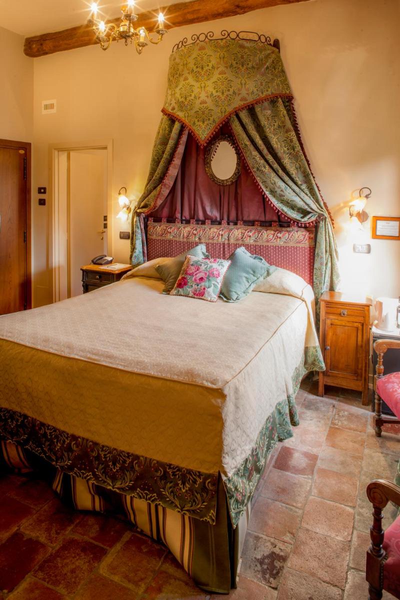 Hotel Castello Di Sinio