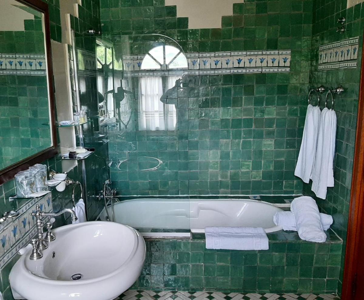 Hotel Castillo El Collado