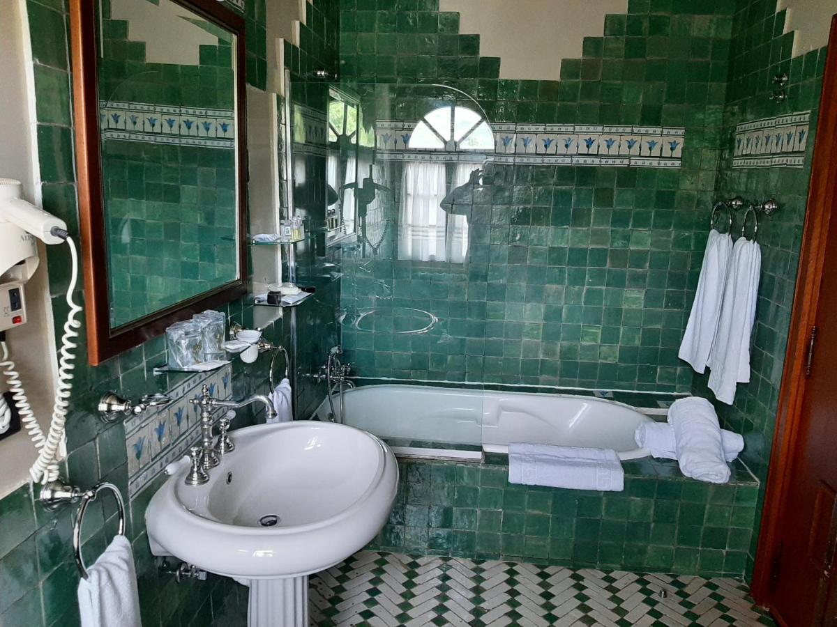 Hotel Castillo El Collado