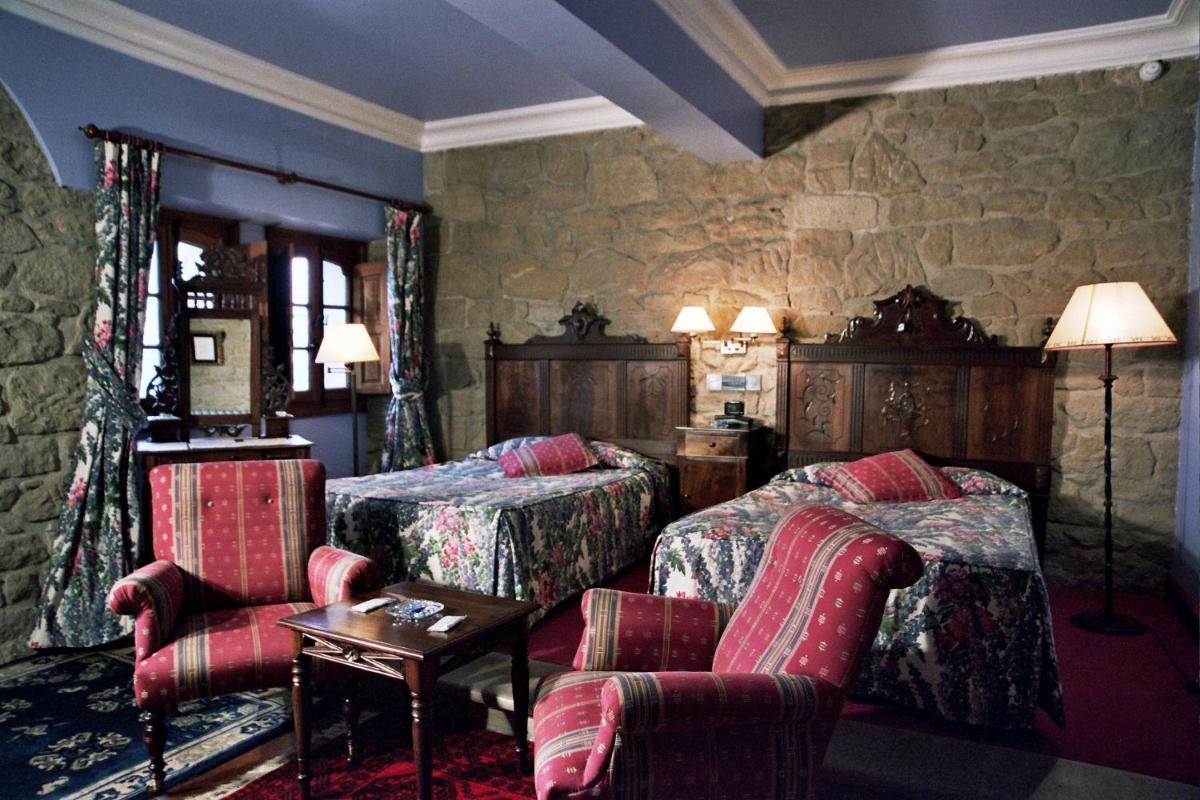 Hotel Castillo El Collado