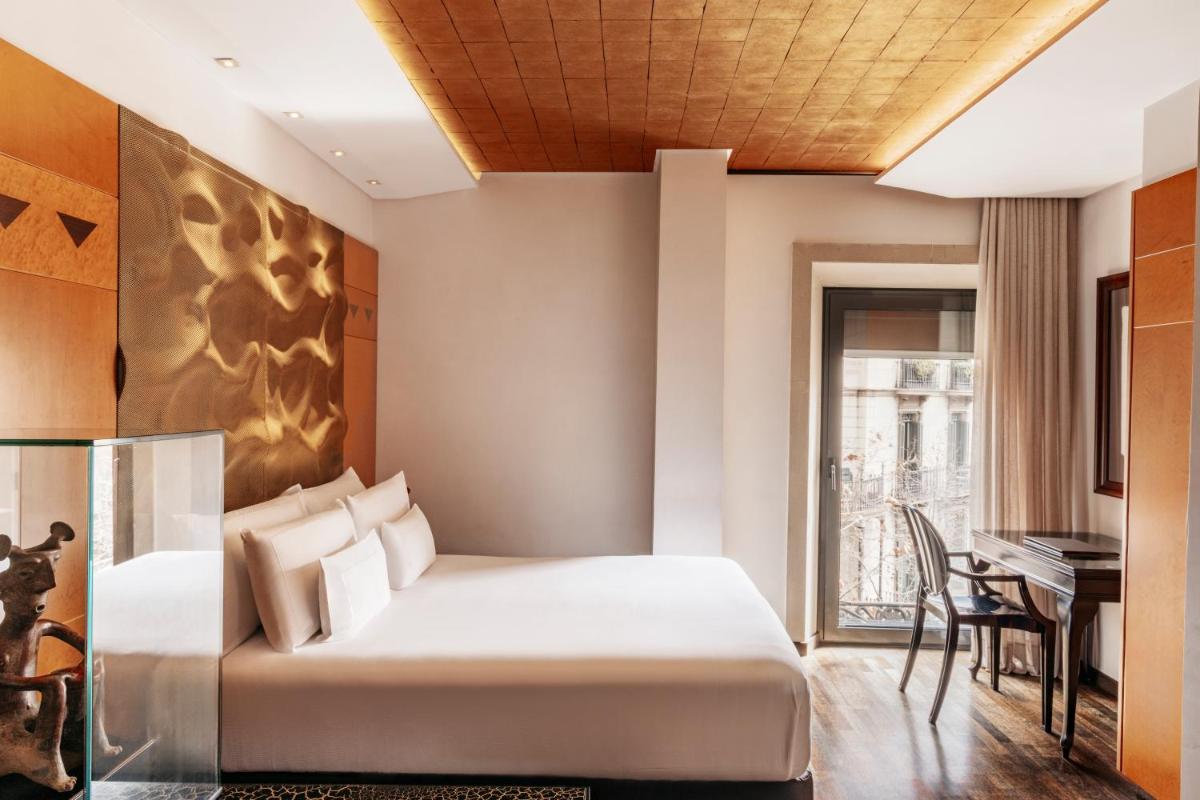 Claris Hotel & Spa GL, a Small Luxury Hotel of the World