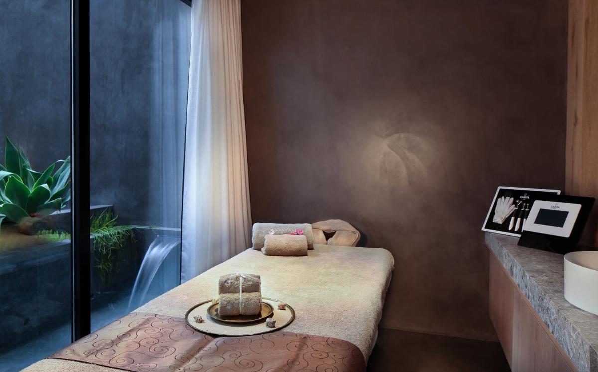 Claris Hotel & Spa GL, a Small Luxury Hotel of the World