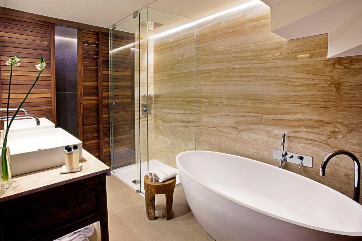Claris Hotel & Spa GL, a Small Luxury Hotel of the World