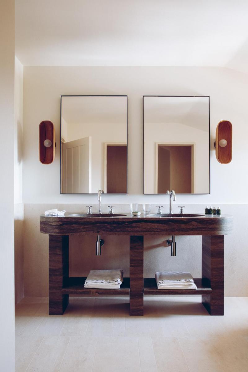 Hotel Crillon le Brave