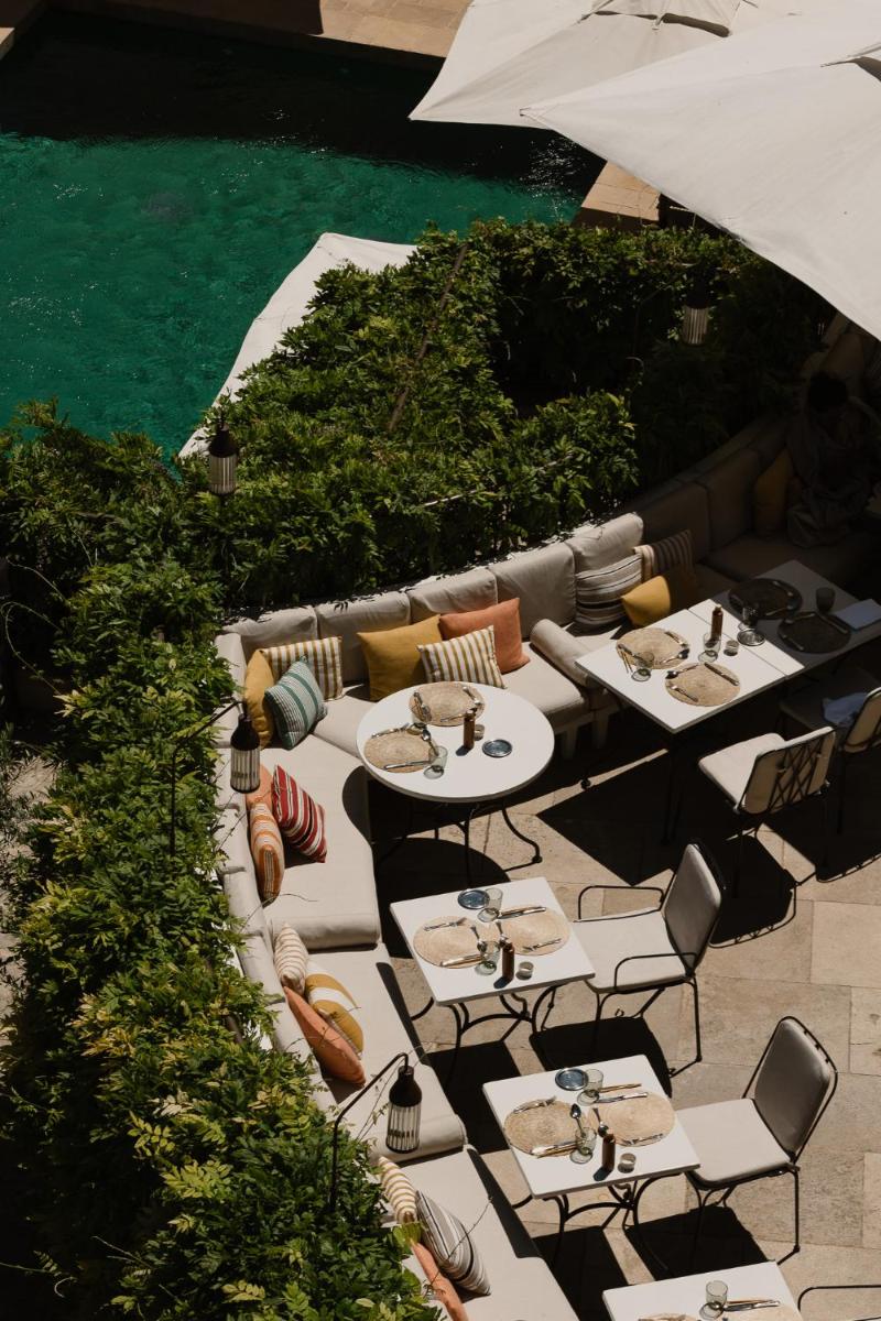 Hotel Crillon le Brave