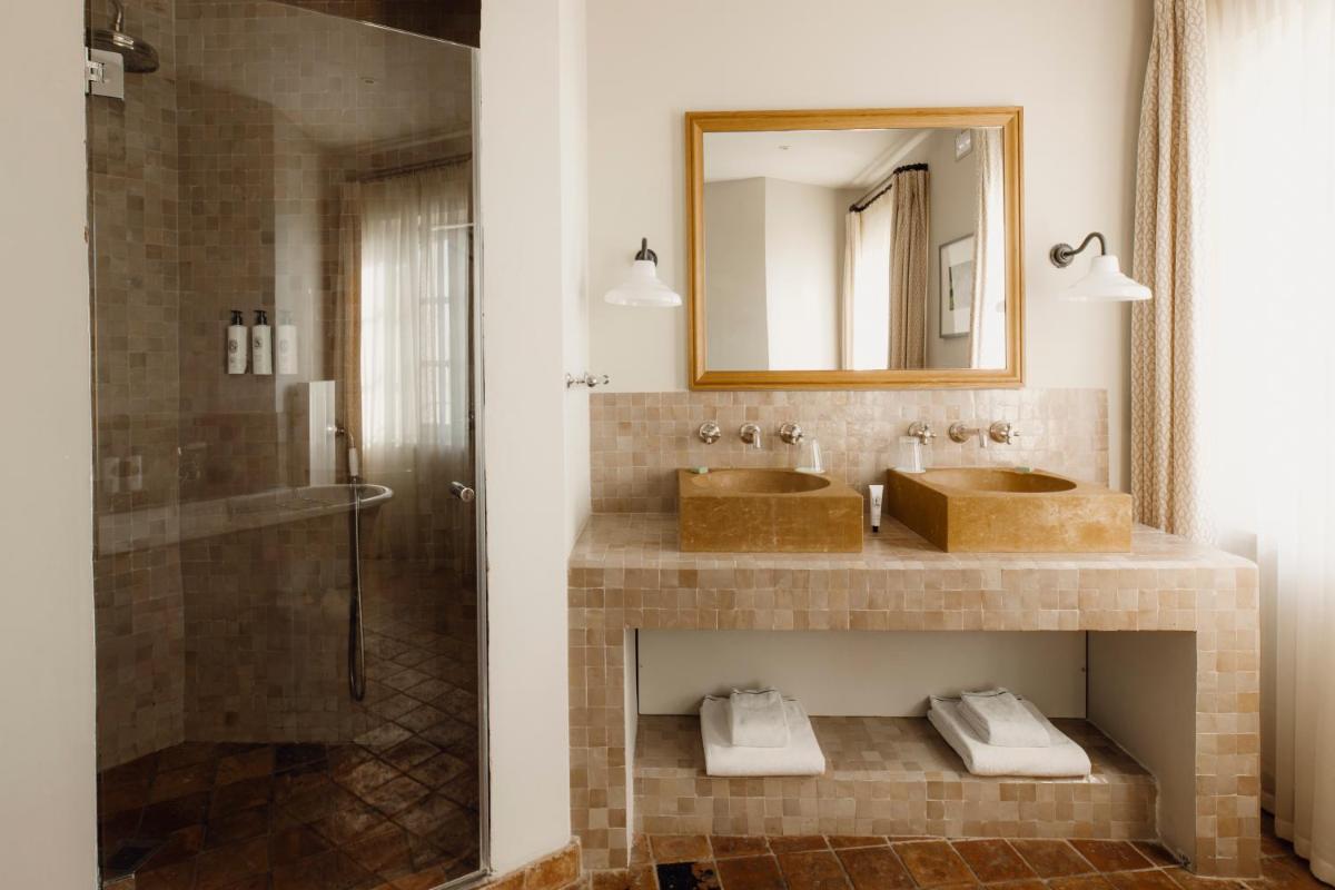 Hotel Crillon le Brave