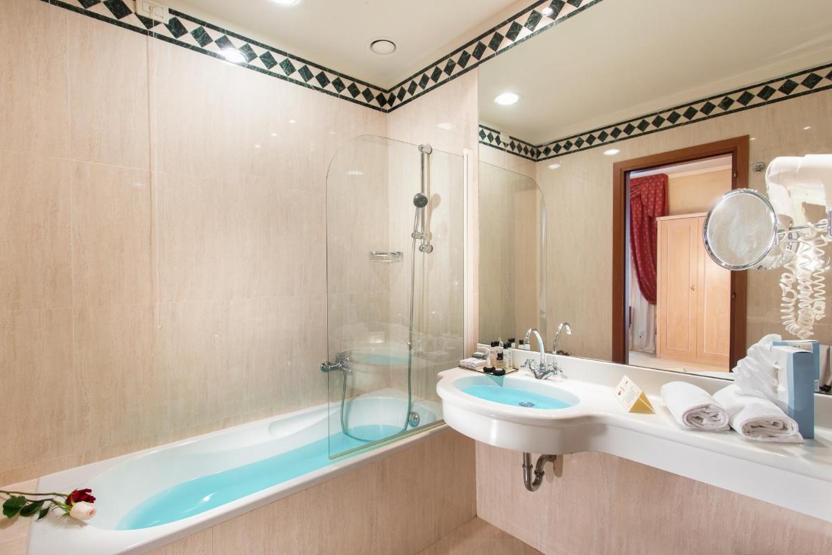 Hotel De Londres