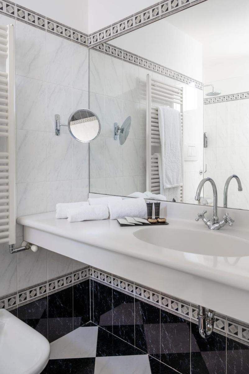 Hotel De Londres