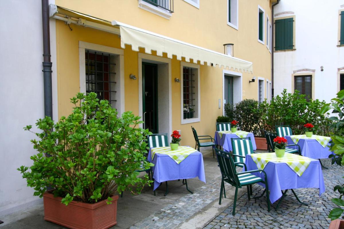 Charming Hotel dei Chiostri