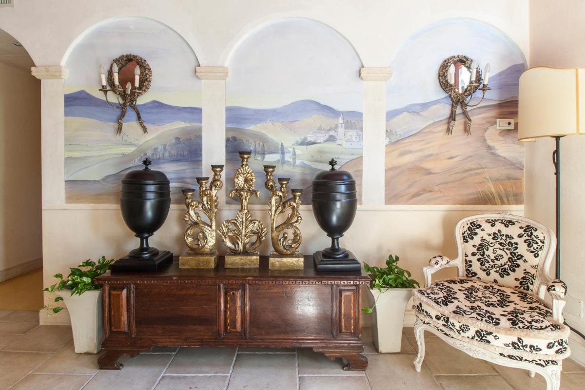 Charming Hotel dei Chiostri