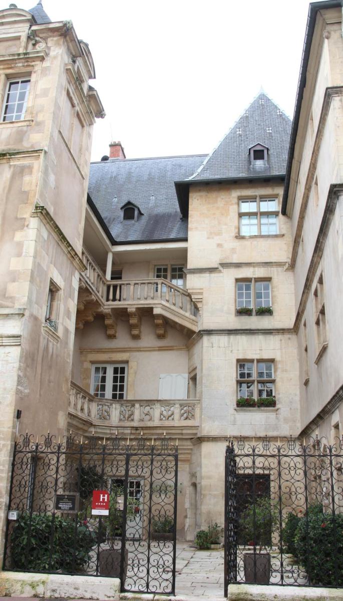 Hotel D'haussonville