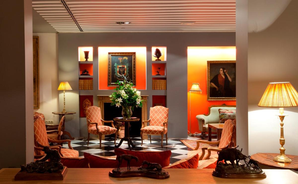 Hotel Doña María