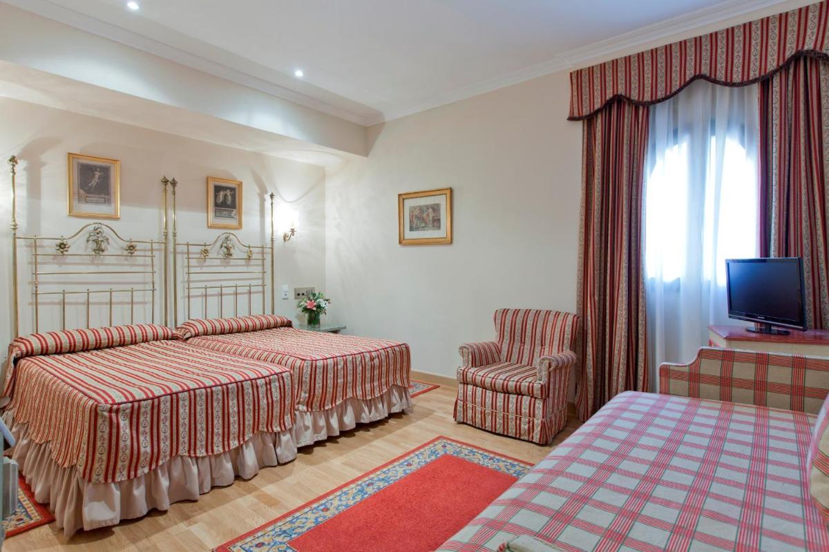 Hotel Doña María