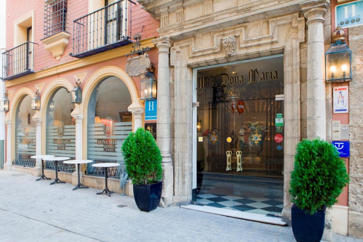 Hotel Doña María
