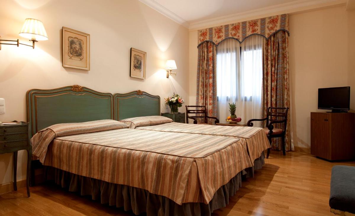 Hotel Doña María