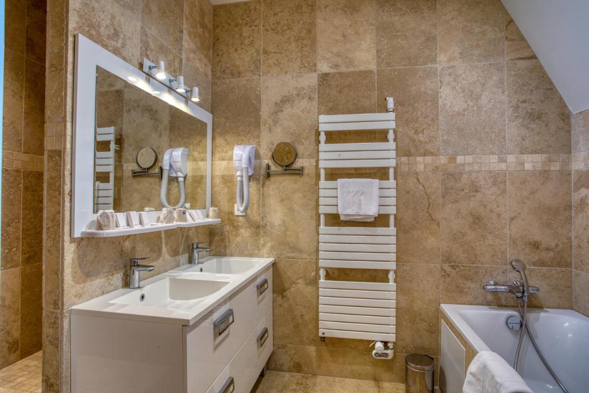 Domaine de Monrecour - Hôtel & Restaurant - Proche de Sarlat