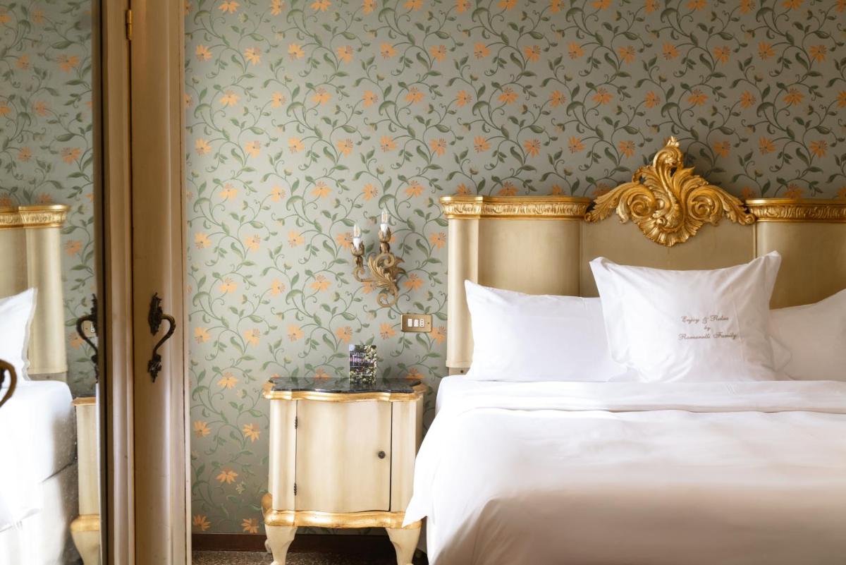 Hotel Flora - By Romanelli Family