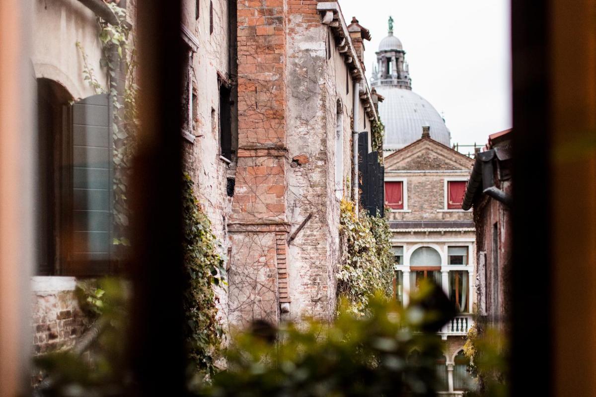 Hotel Flora - By Romanelli Family