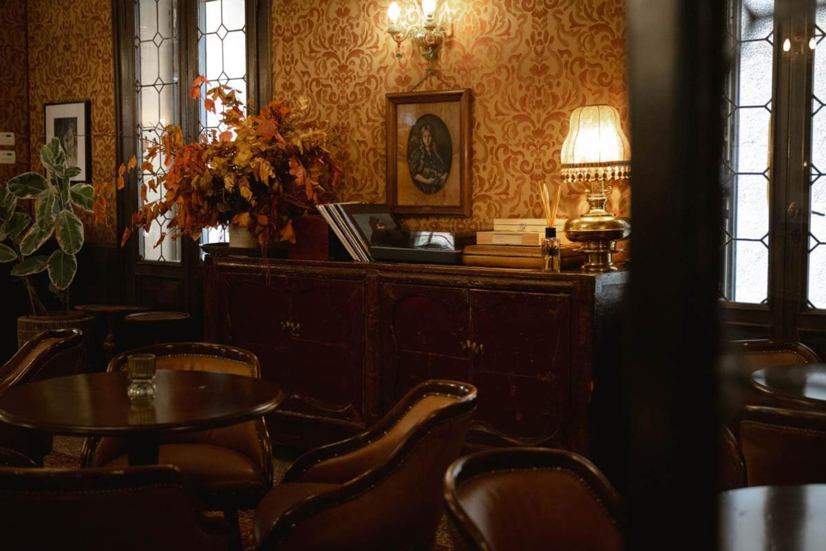 Hotel Flora - By Romanelli Family